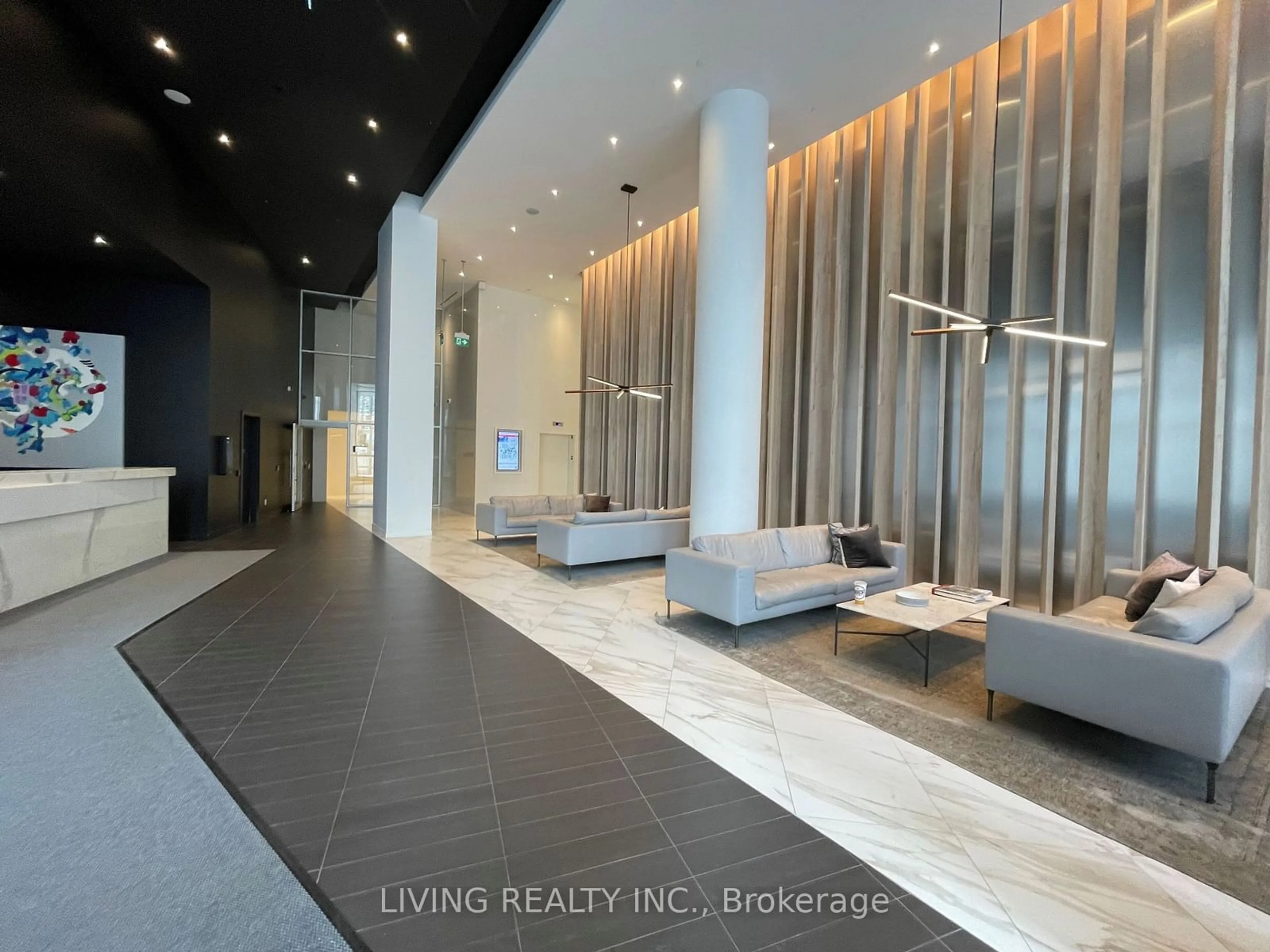 Indoor lobby, unknown floor for 3900 Confederation Pkwy #1505, Mississauga Ontario L5B 0M3