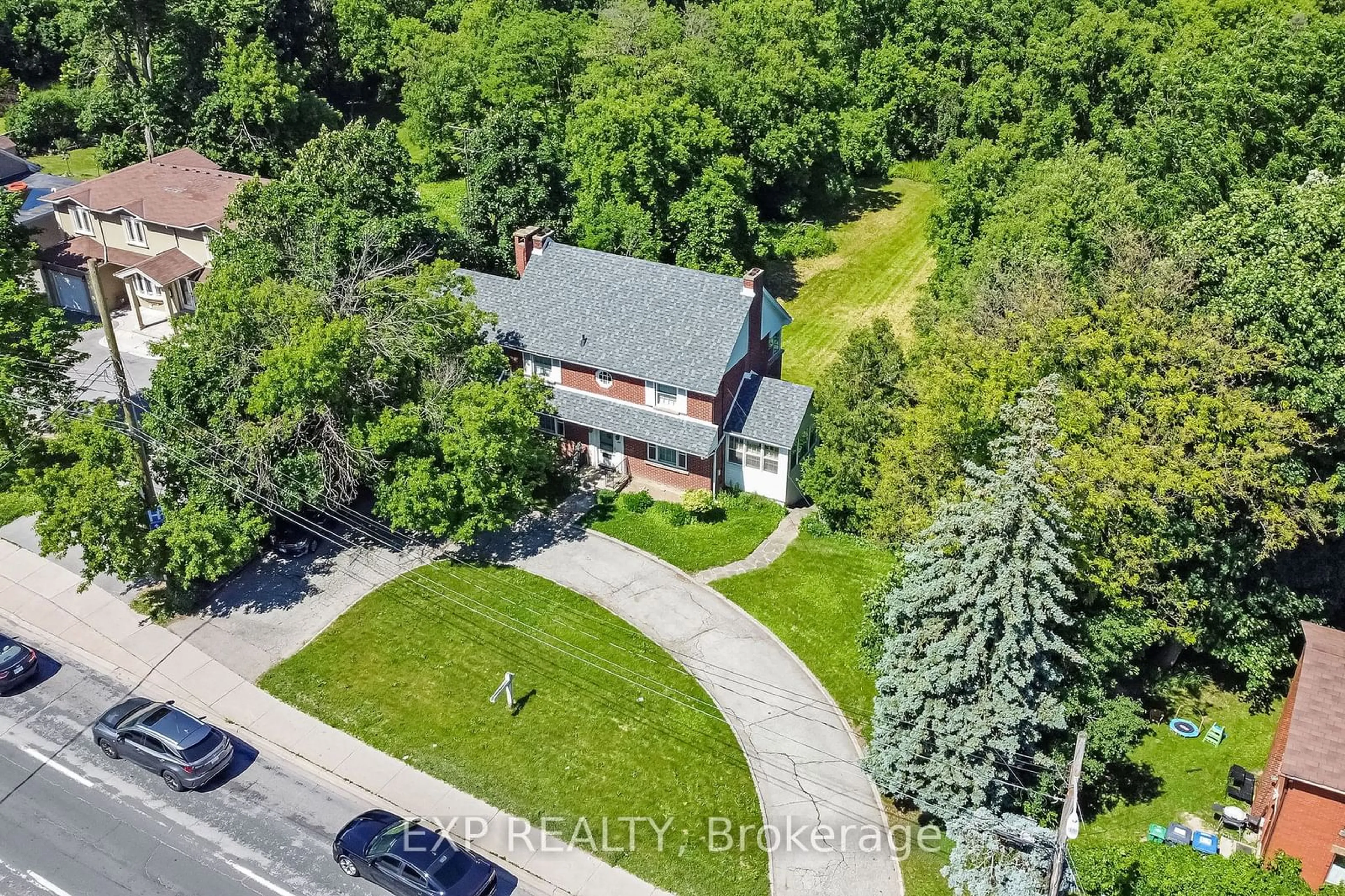 Frontside or backside of a home, the street view for 488 Main St, Brampton Ontario L6V 1P9