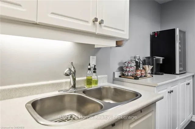 Additional image 25 of 1333 BLOOR St Unit 901