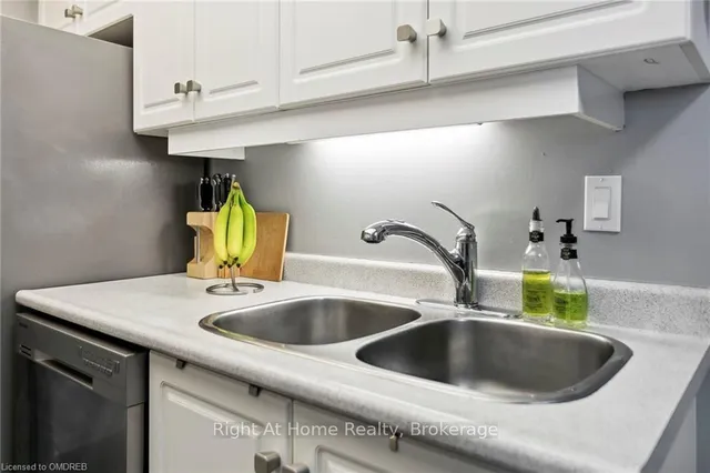 Additional image 26 of 1333 BLOOR St Unit 901