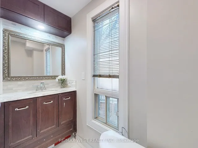Additional property image - 47 Lindner St