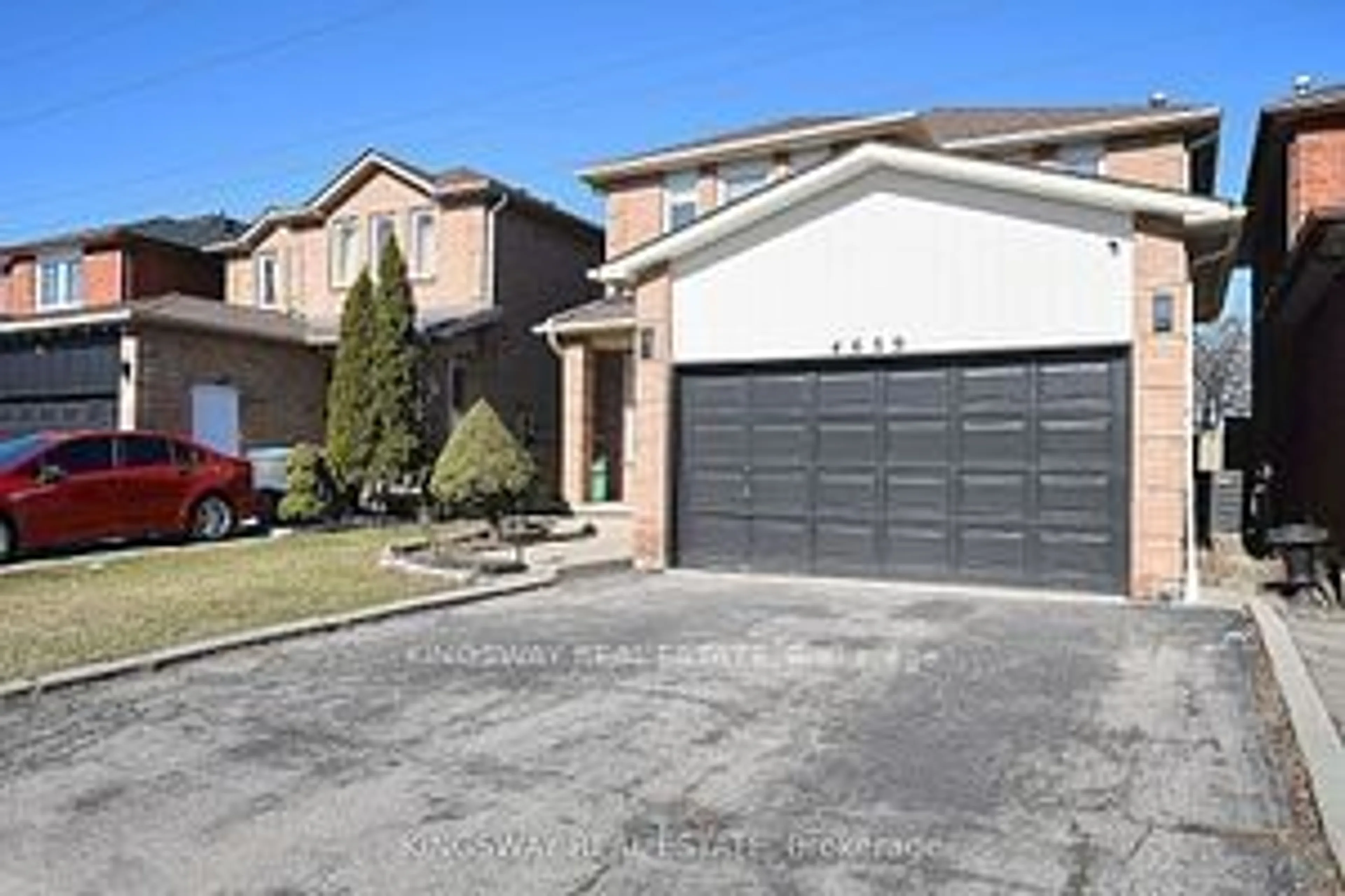 Frontside or backside of a home, the street view for 4659 Full Moon Circ, Mississauga Ontario L4Z 2L7