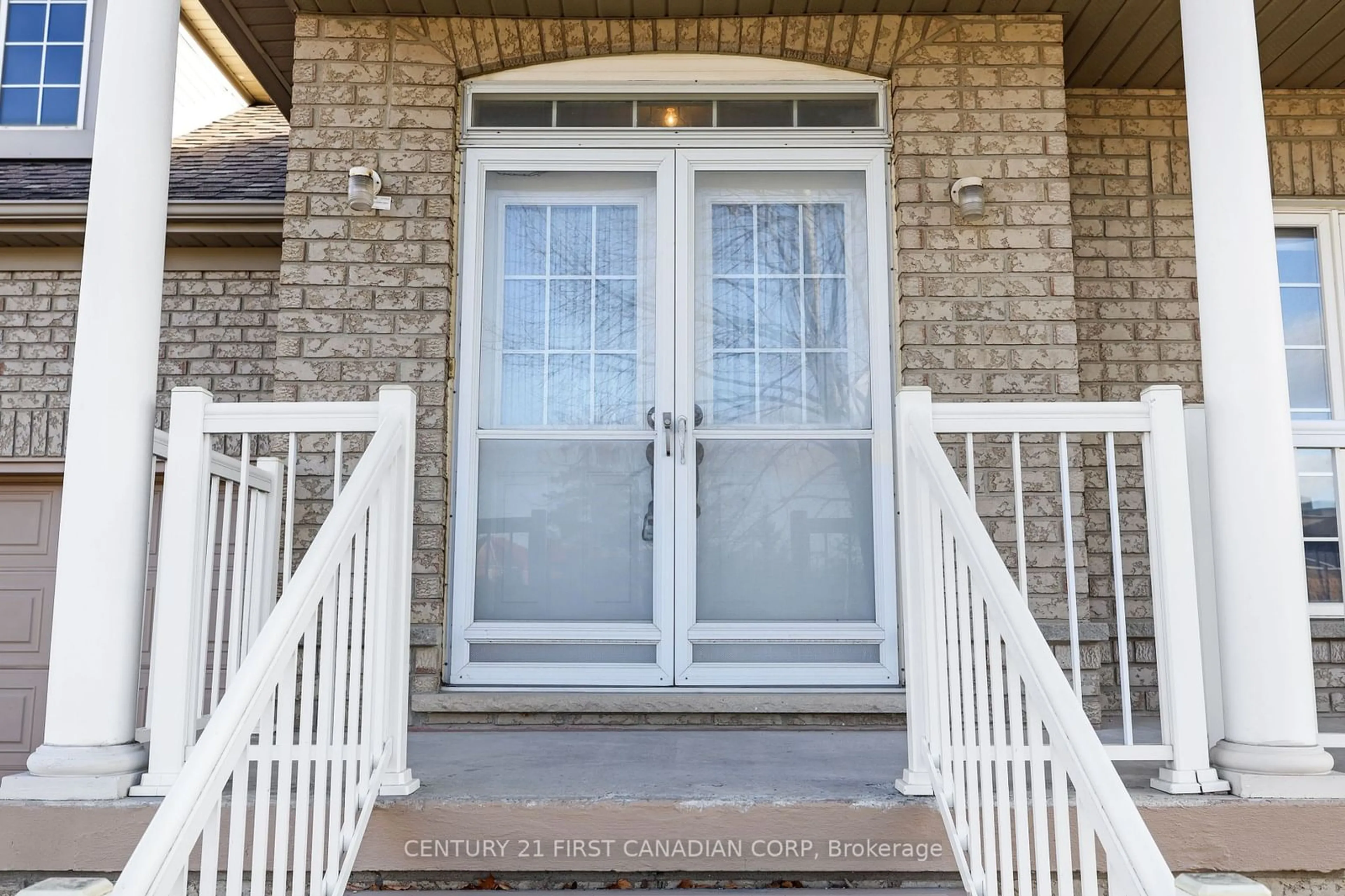 Indoor entryway, wood floors for 281 Sunny Meadow Blvd, Brampton Ontario L6R 3C3