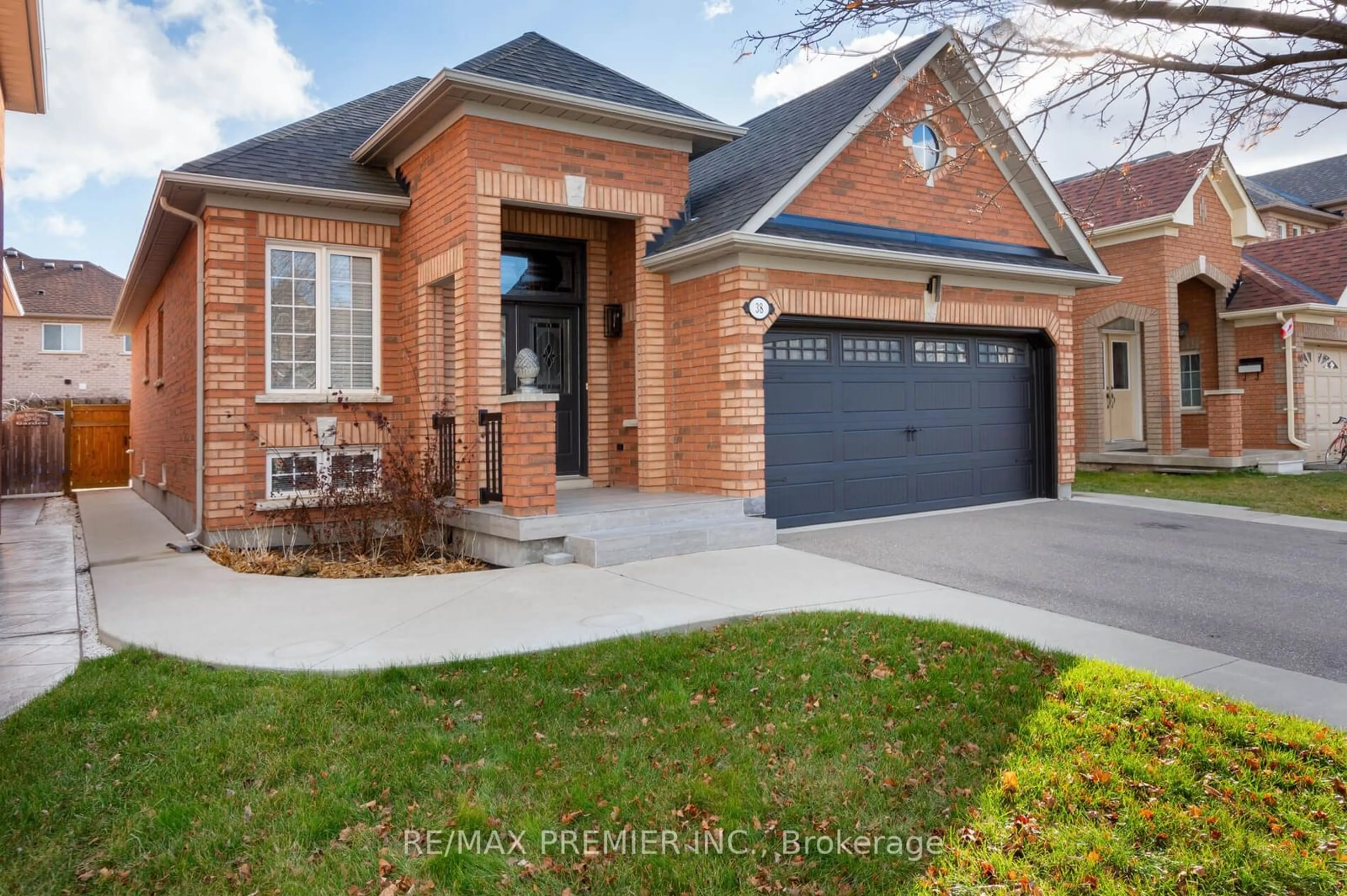 Unknown for 38 Pappain Cres, Brampton Ontario L7A 3J8