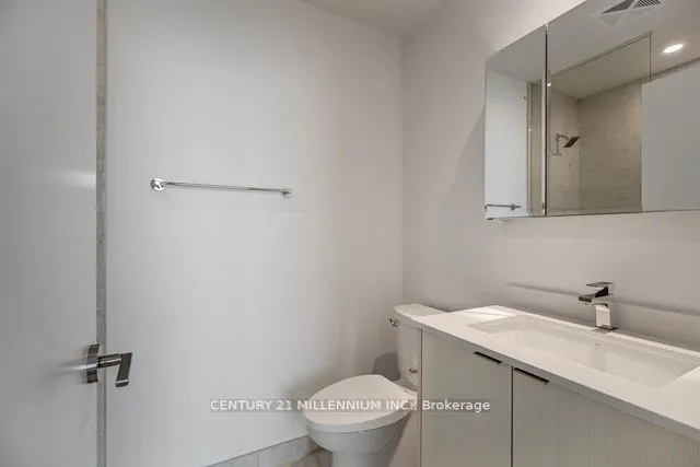 Additional property image - 1926 Lakeshore Blvd Unit 3009