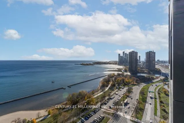 Additional property image - 1926 Lakeshore Blvd Unit 3009