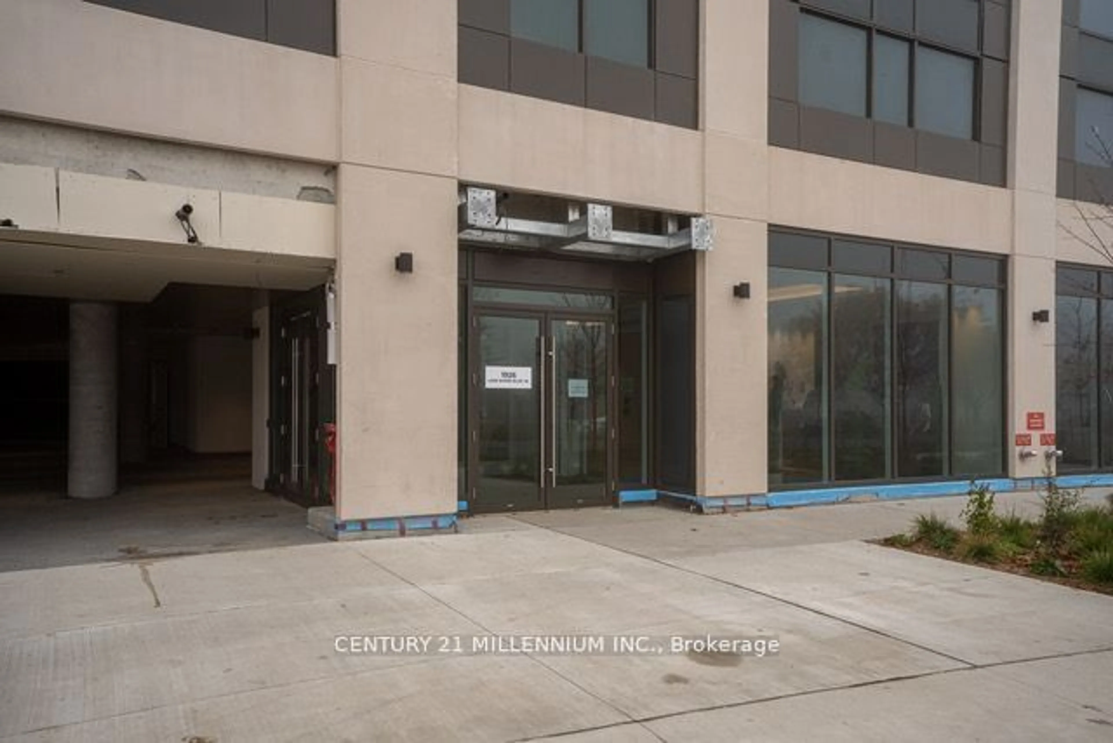 Other indoor space, cement floor for 1926 Lakeshore Blvd #3009, Toronto Ontario M6S 1A1