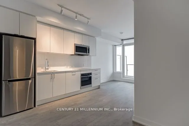 Additional property image - 1926 Lakeshore Blvd Unit 3009