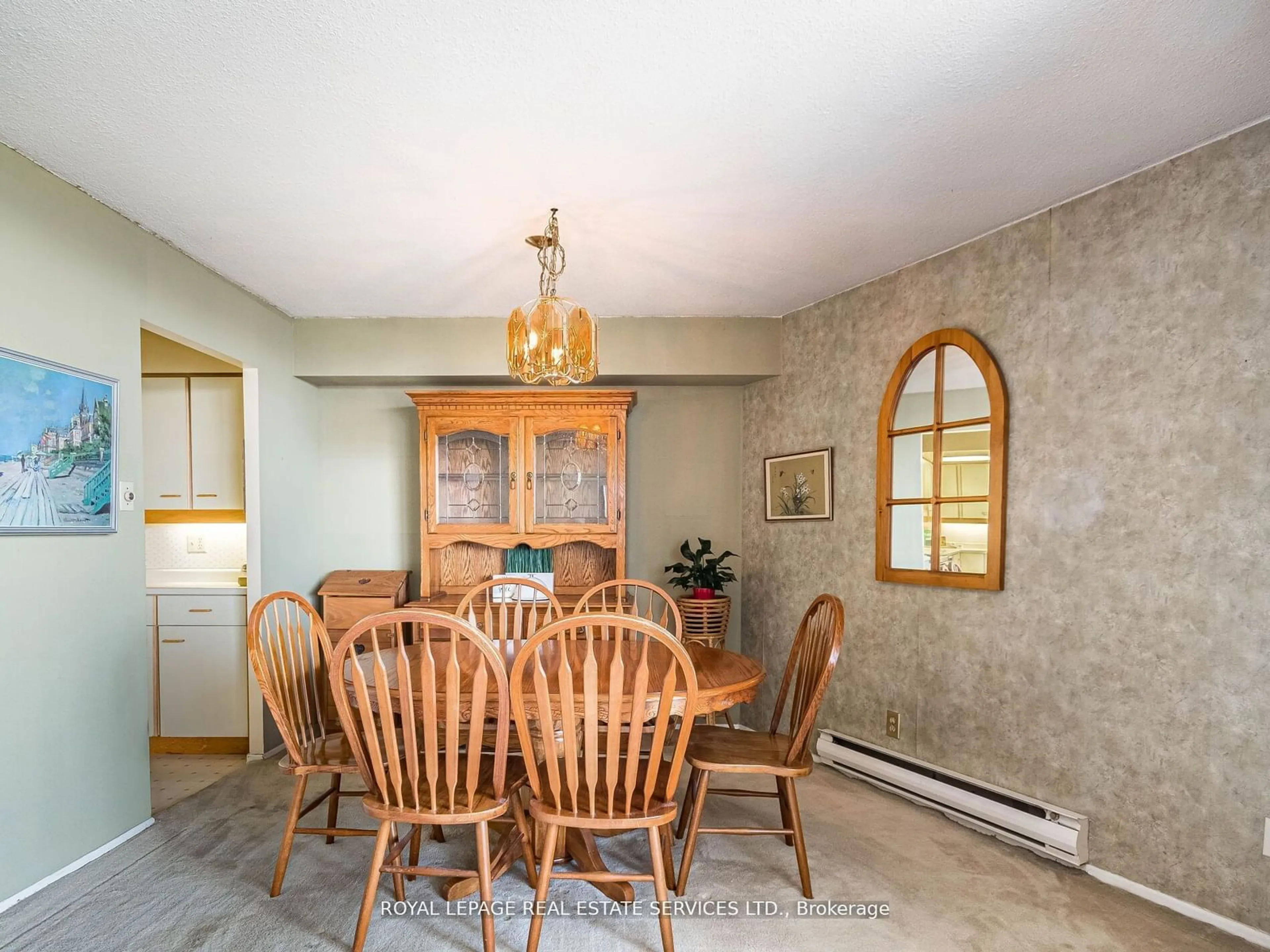 Dining room, wood floors, cottage for 284 Mill Rd #PH 8, Toronto Ontario M9C 4W6