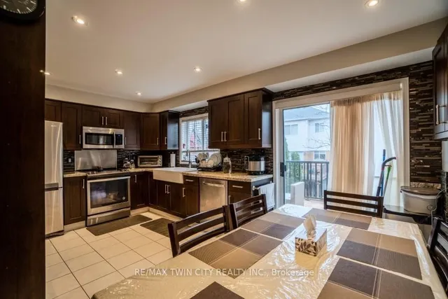 Additional property image - 1480 Britannia Rd Unit 143