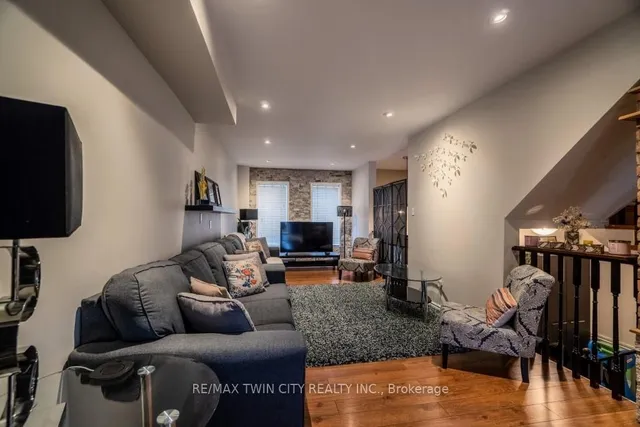 Additional property image - 1480 Britannia Rd Unit 143
