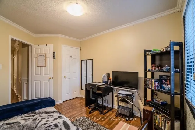Additional property image - 1480 Britannia Rd Unit 143