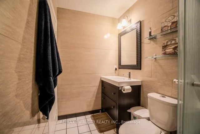 Additional property image - 1480 Britannia Rd Unit 143