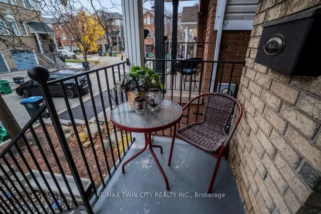 Additional property image - 1480 Britannia Rd Unit 143
