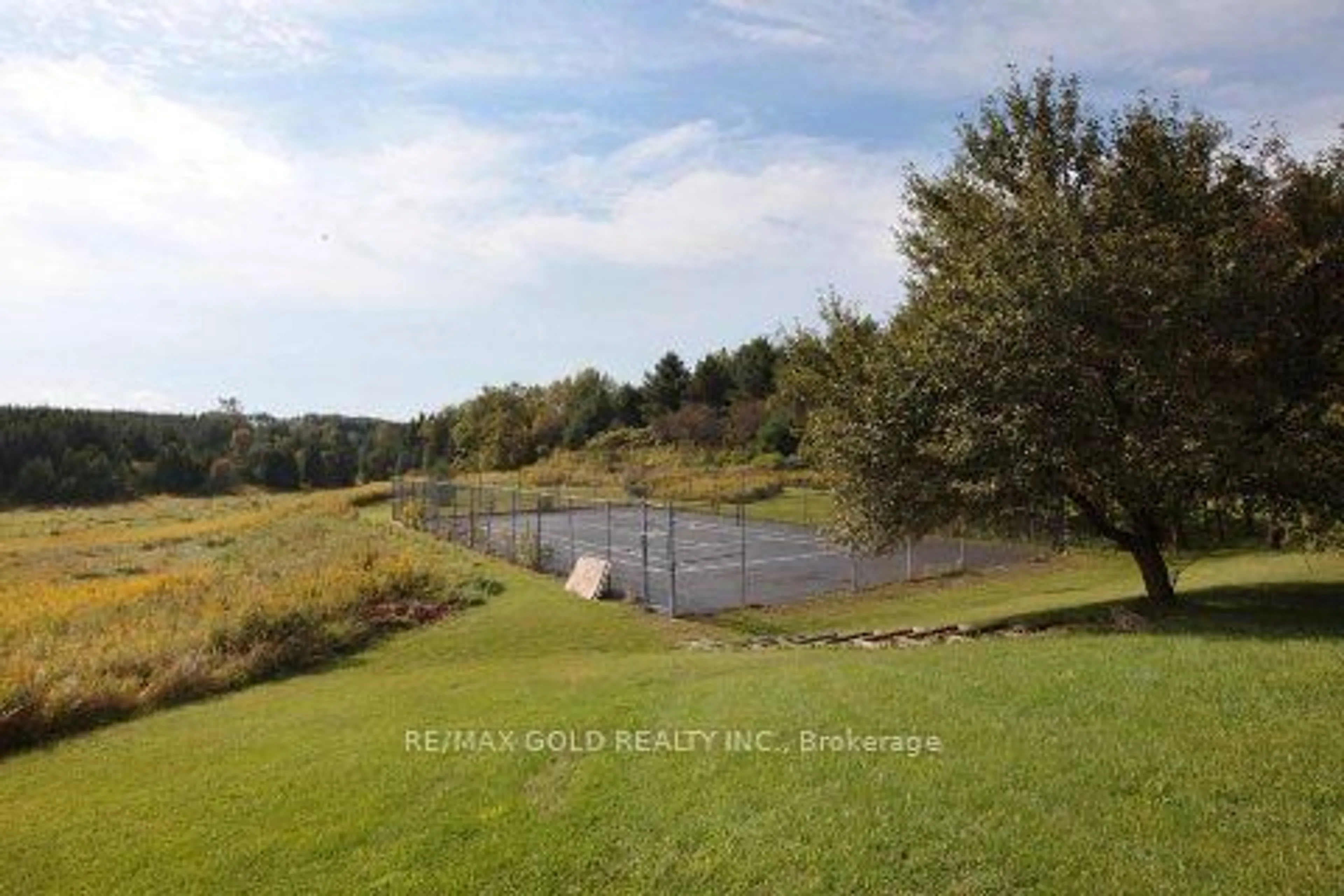 A pic from outside/outdoor area/front of a property/back of a property/a pic from drone, water/lake/river/ocean view for 10155 Castlederg Rd, Caledon Ontario L7E 0T1