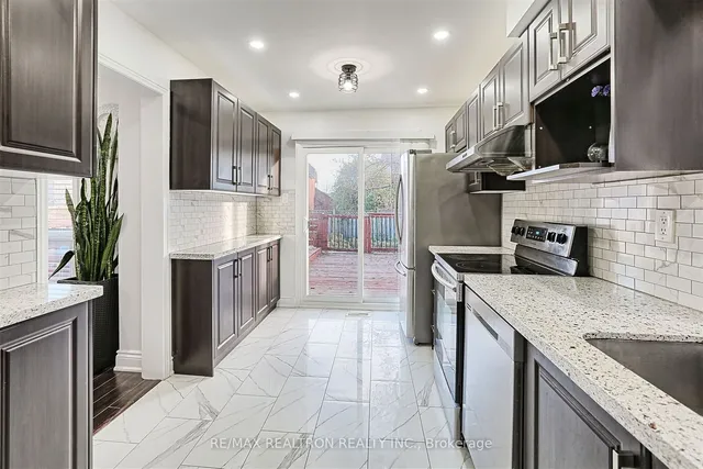 Additional property image - 2922 Gulfstream Way
