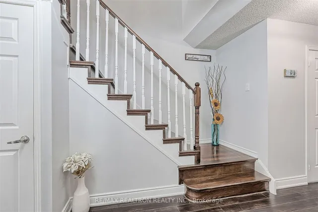 Additional property image - 2922 Gulfstream Way