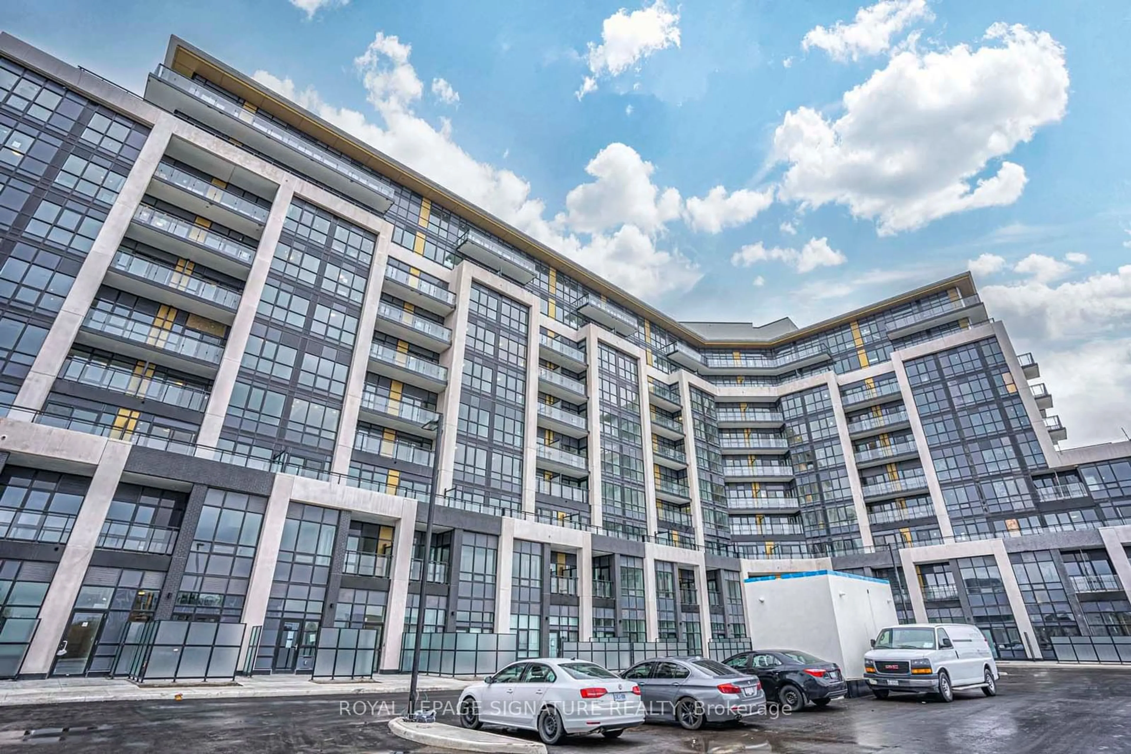 A pic from exterior of the house or condo, the front or back of building for 405 Dundas St #310, Oakville Ontario L6M 4P9