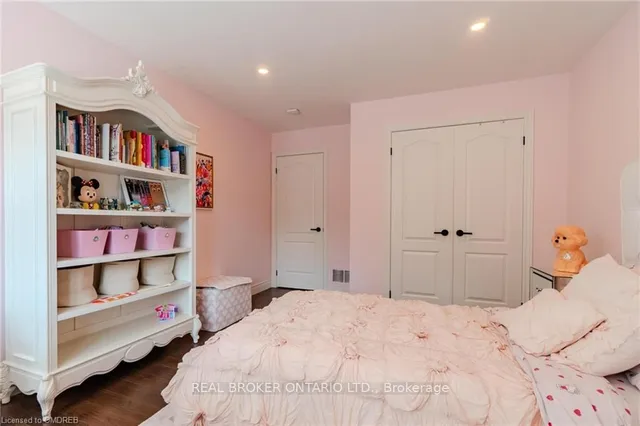 Additional property image - 1621 Bayshire Dr
