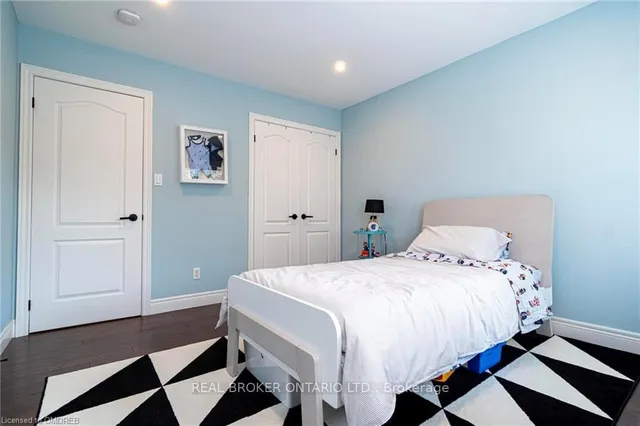 Additional property image - 1621 Bayshire Dr