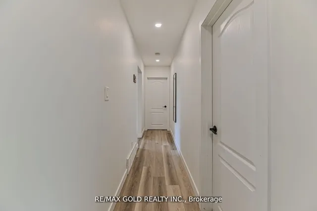 Additional property image - 2285 Kilbride St