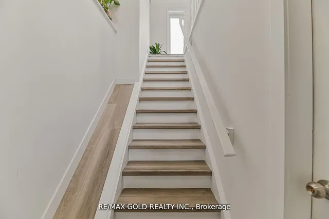 Additional property image - 2285 Kilbride St