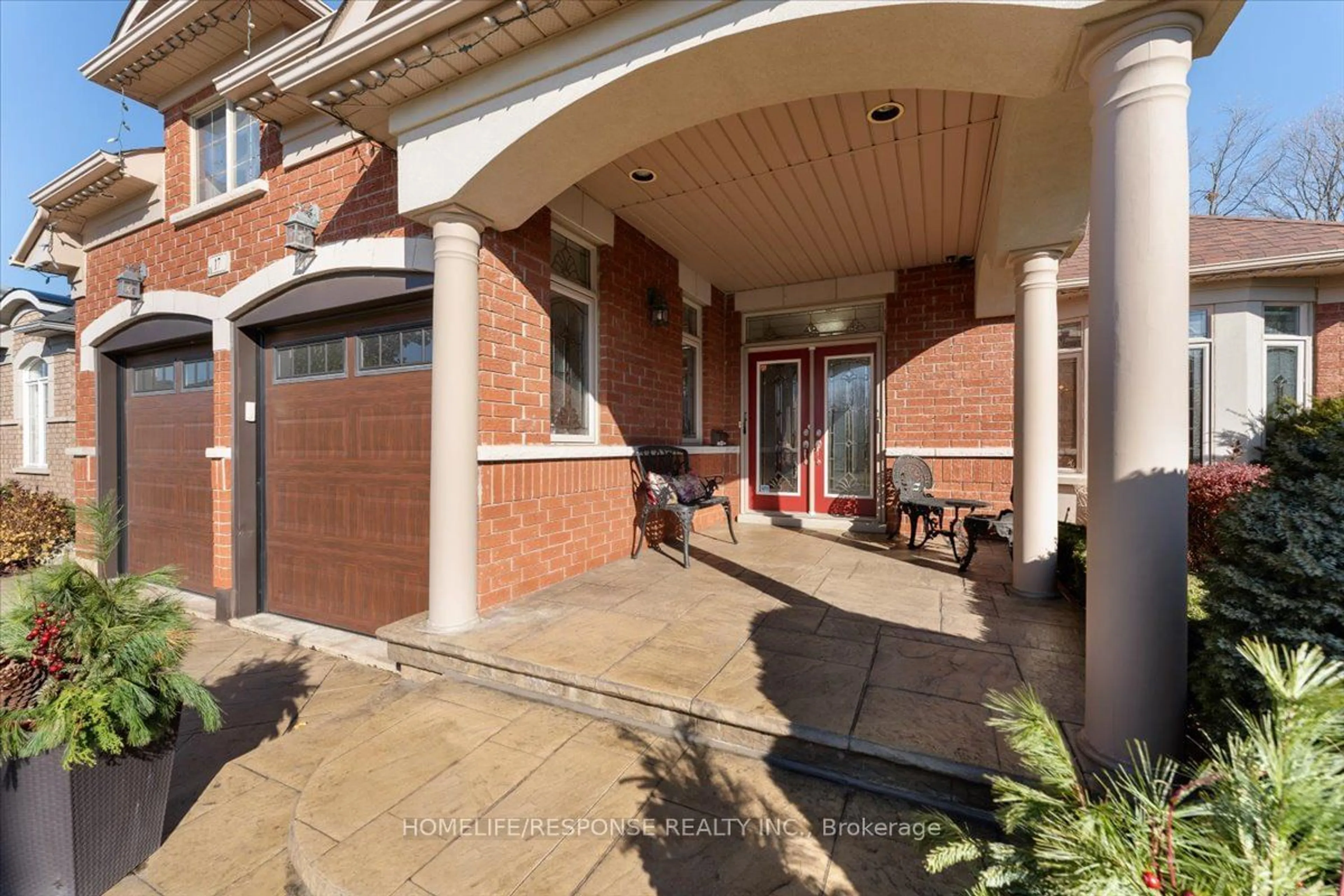 A pic from exterior of the house or condo, the street view for 17 McNutt St, Brampton Ontario L6Y 5L3