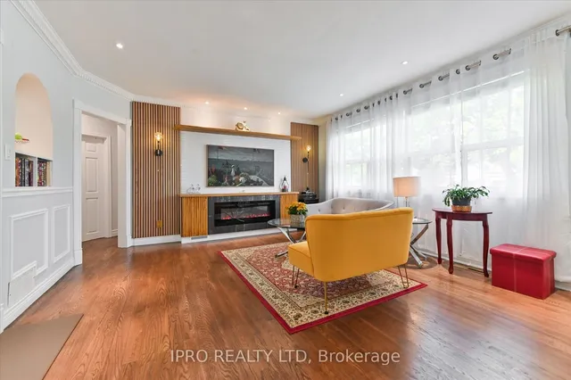 Additional property image - 135 Downsview Ave