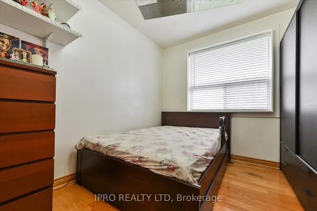 Additional property image - 135 Downsview Ave