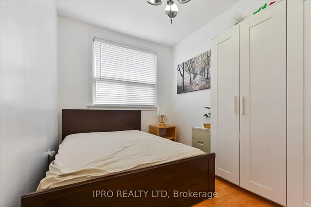 Additional property image - 135 Downsview Ave