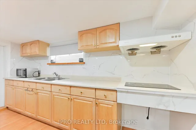 Additional property image - 135 Downsview Ave