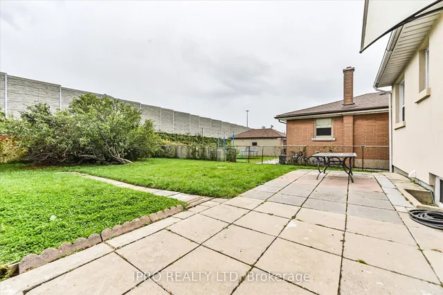 Additional property image - 135 Downsview Ave