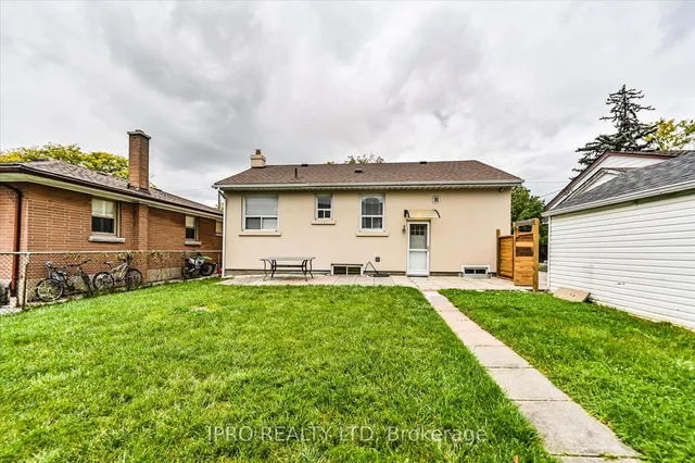 Additional property image - 135 Downsview Ave