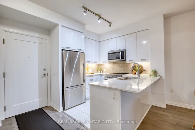 Additional property image - 65 Watergarden Dr Unit 1007