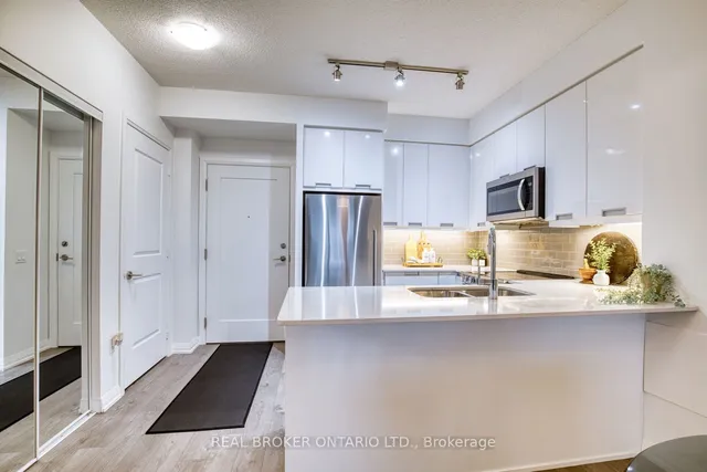Additional property image - 65 Watergarden Dr Unit 1007