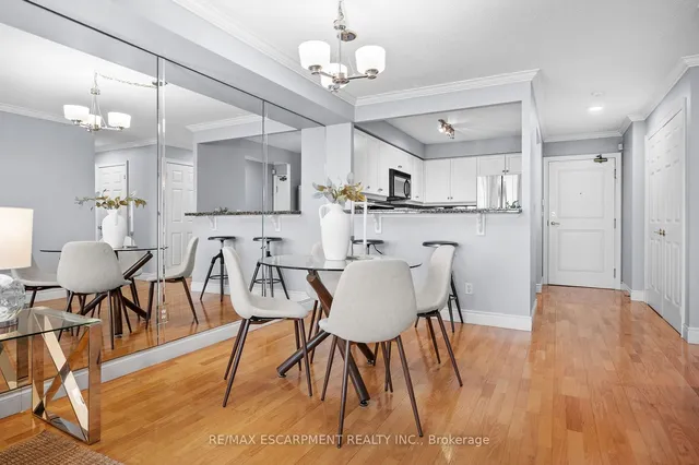 Additional property image - 442 Maple Ave Unit 1103