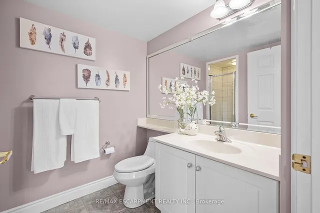 Additional property image - 442 Maple Ave Unit 1103