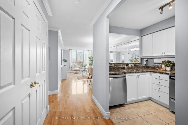 Additional property image - 442 Maple Ave Unit 1103