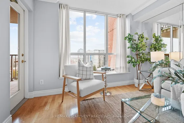 Additional property image - 442 Maple Ave Unit 1103