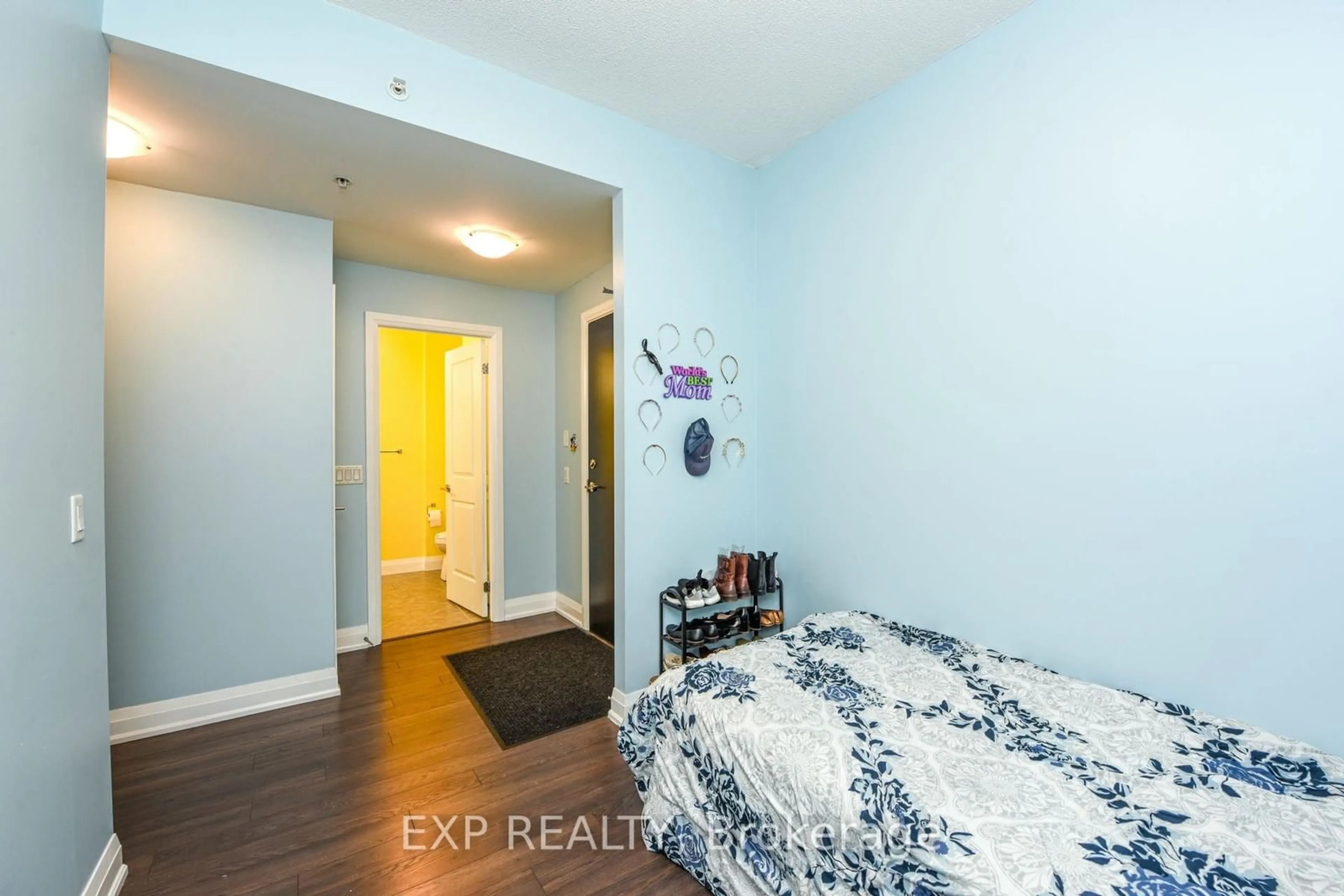 A pic of a room, unknown floor for 65 Yorkland Blvd #208, Brampton Ontario L6P 4M5