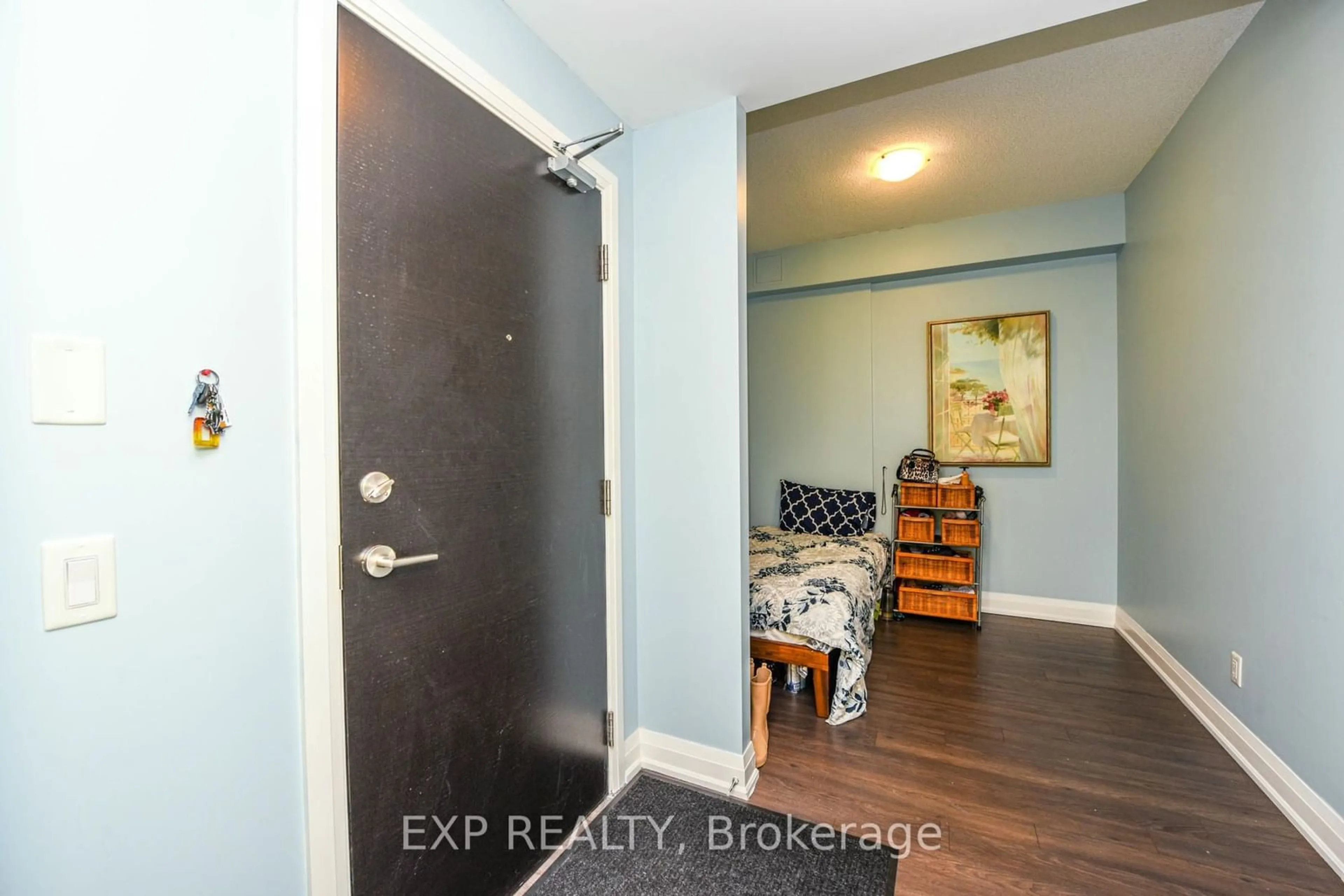 Indoor entryway, wood floors for 65 Yorkland Blvd #208, Brampton Ontario L6P 4M5