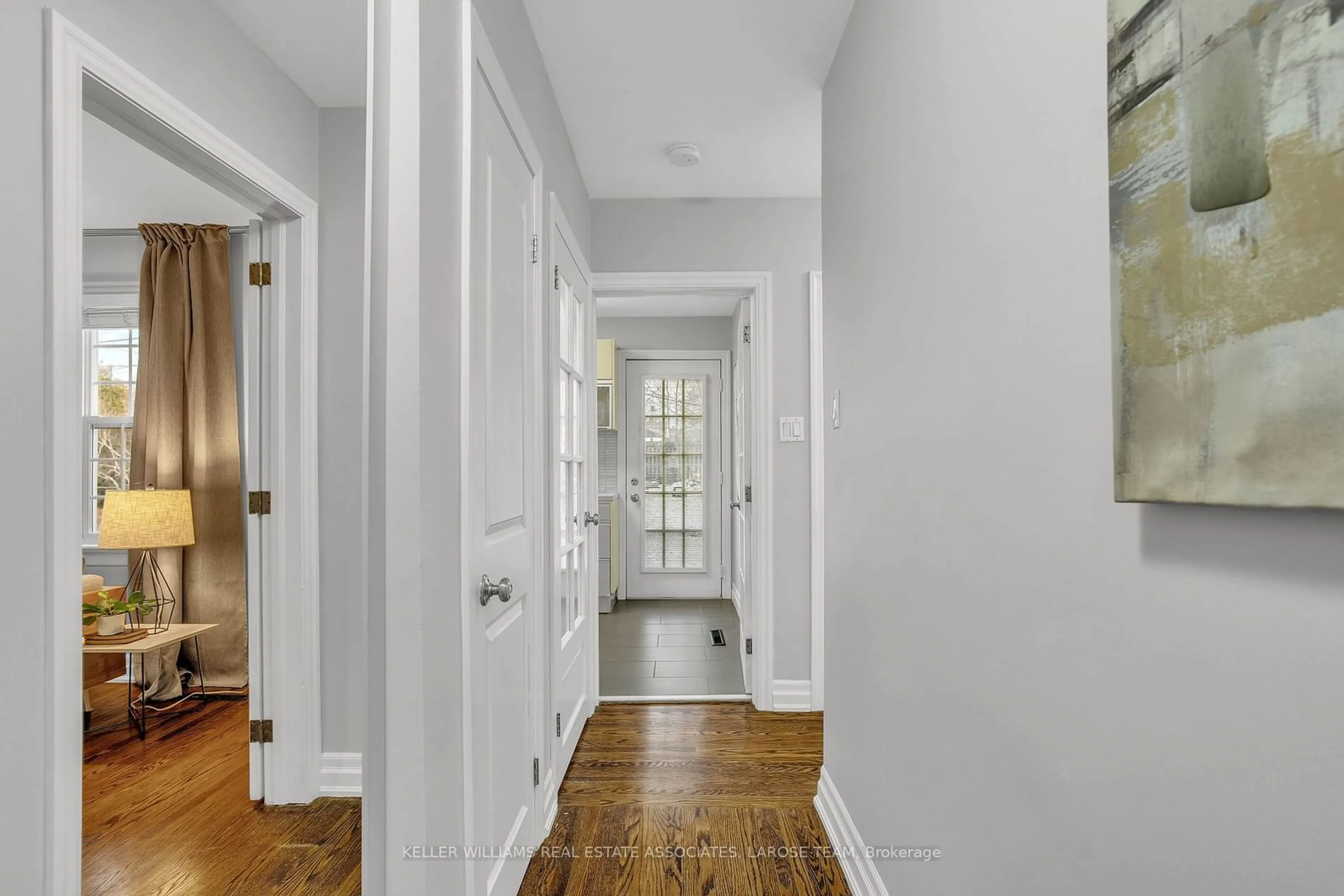 Indoor entryway, wood floors for 24 Arch Rd, Mississauga Ontario L5M 1M5