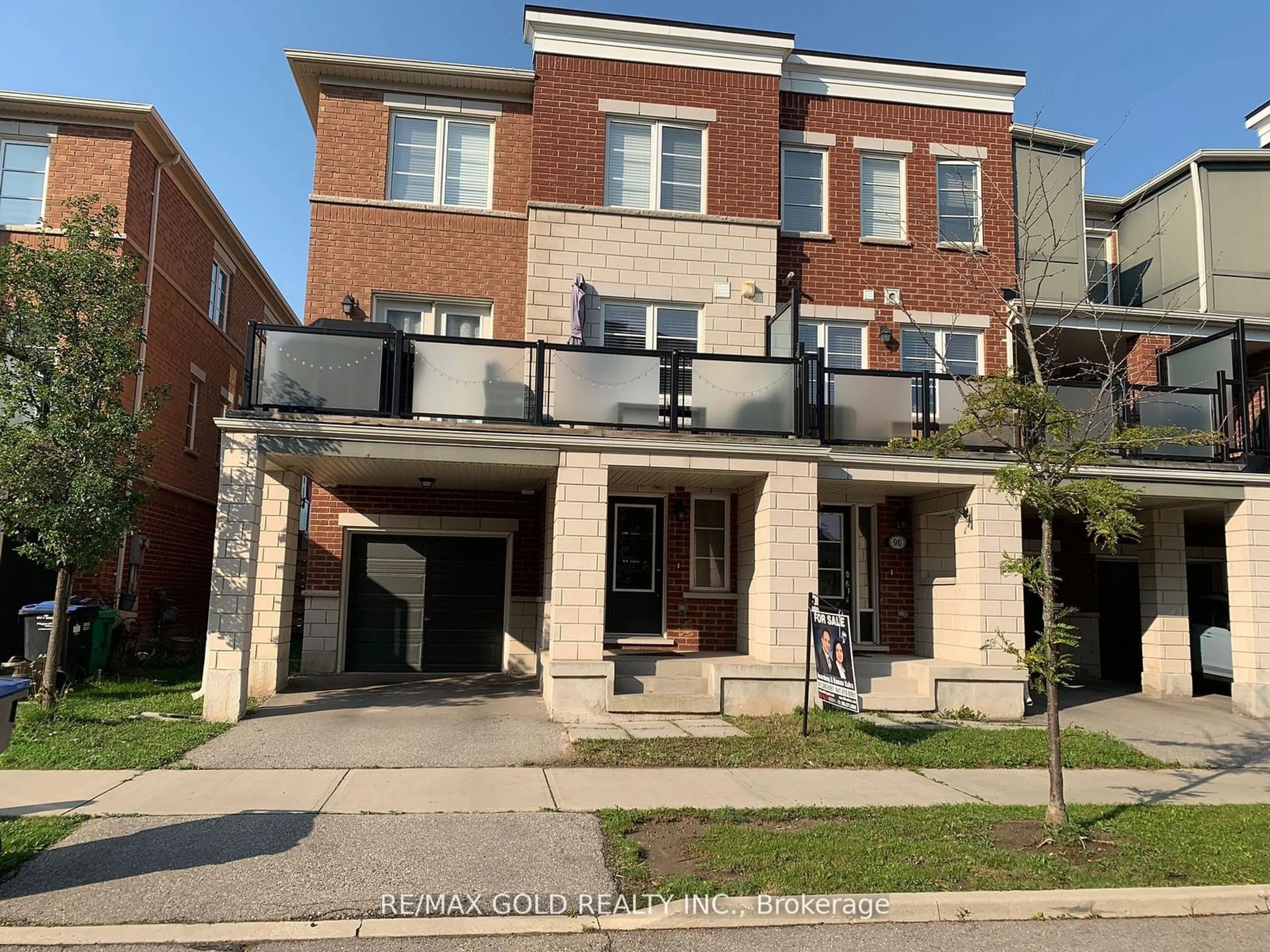 A pic from exterior of the house or condo, the street view for 94 Baycliffe Cres, Brampton Ontario L7A 3Z4