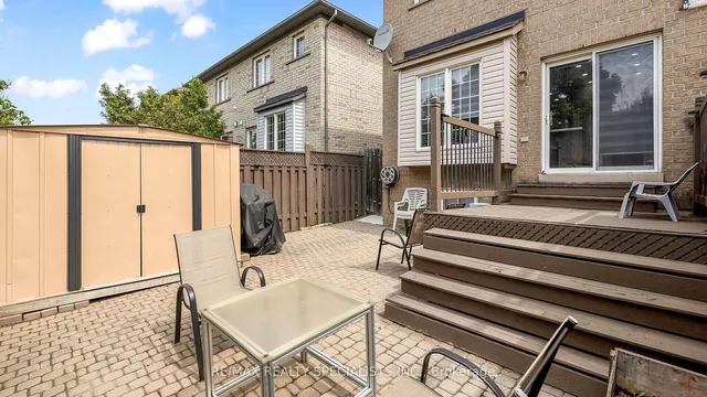 Additional property image - 48 Ridgefield Crt