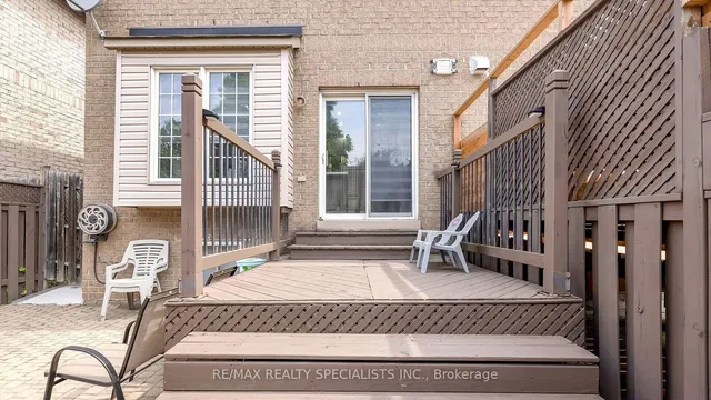 Additional property image - 48 Ridgefield Crt