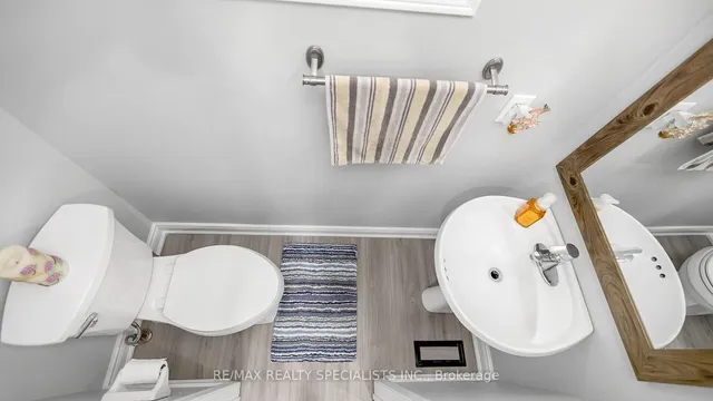 Additional property image - 48 Ridgefield Crt