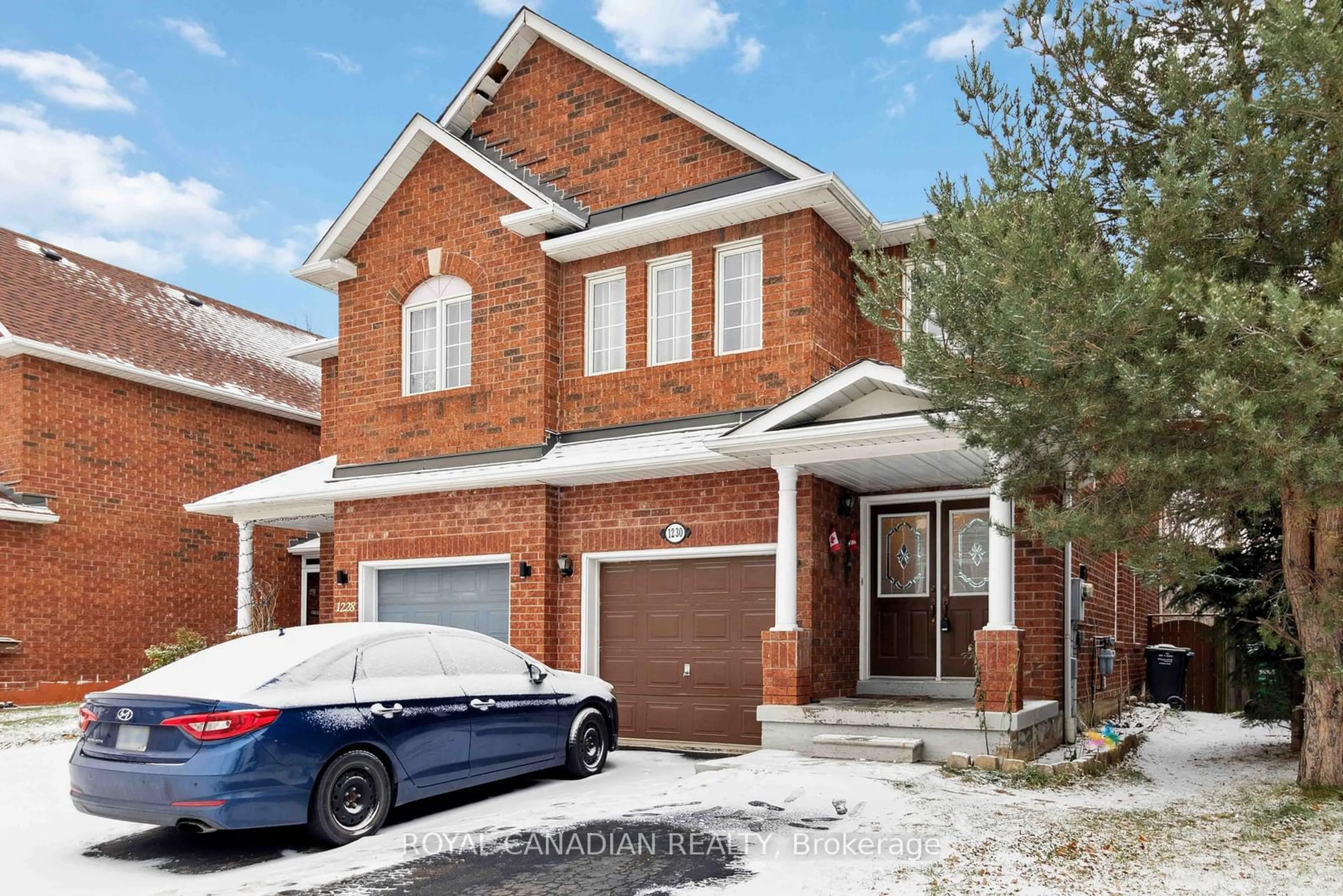 Home with brick exterior material for 1230 Prestonwood Cres, Mississauga Ontario L5V 2V3