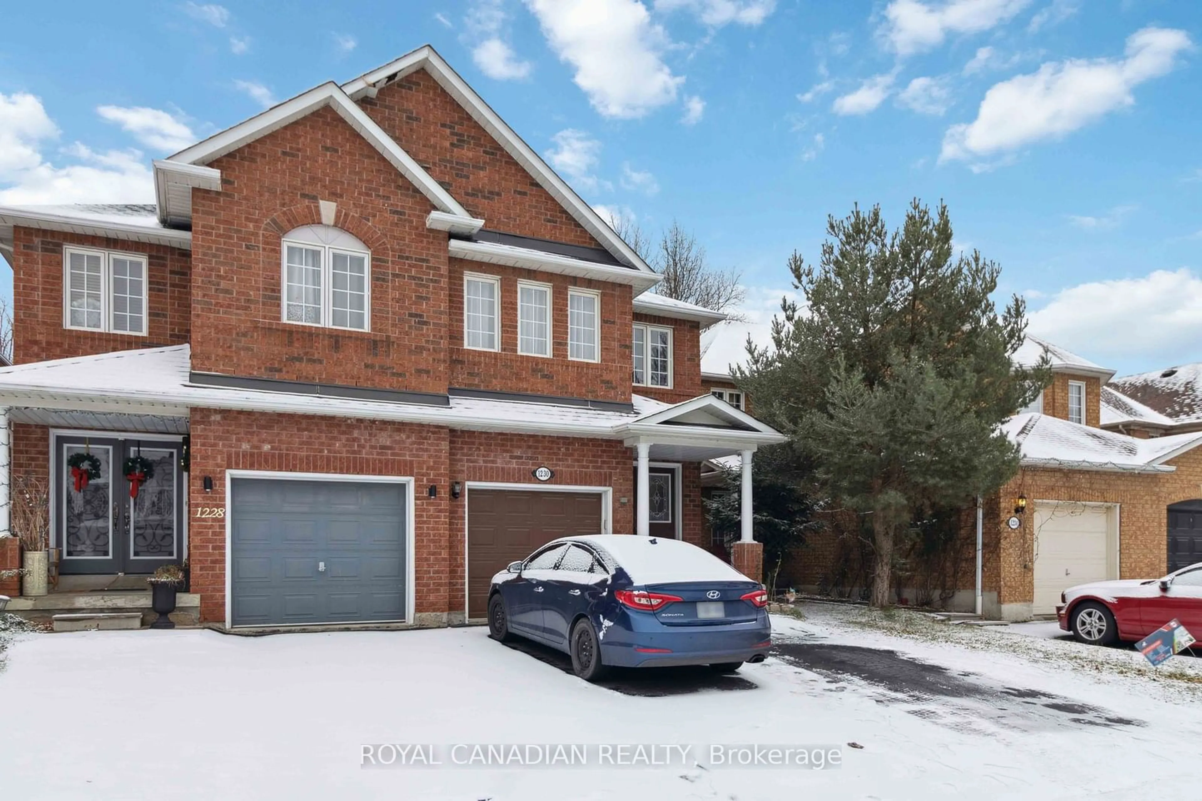 Home with brick exterior material for 1230 Prestonwood Cres, Mississauga Ontario L5V 2V3