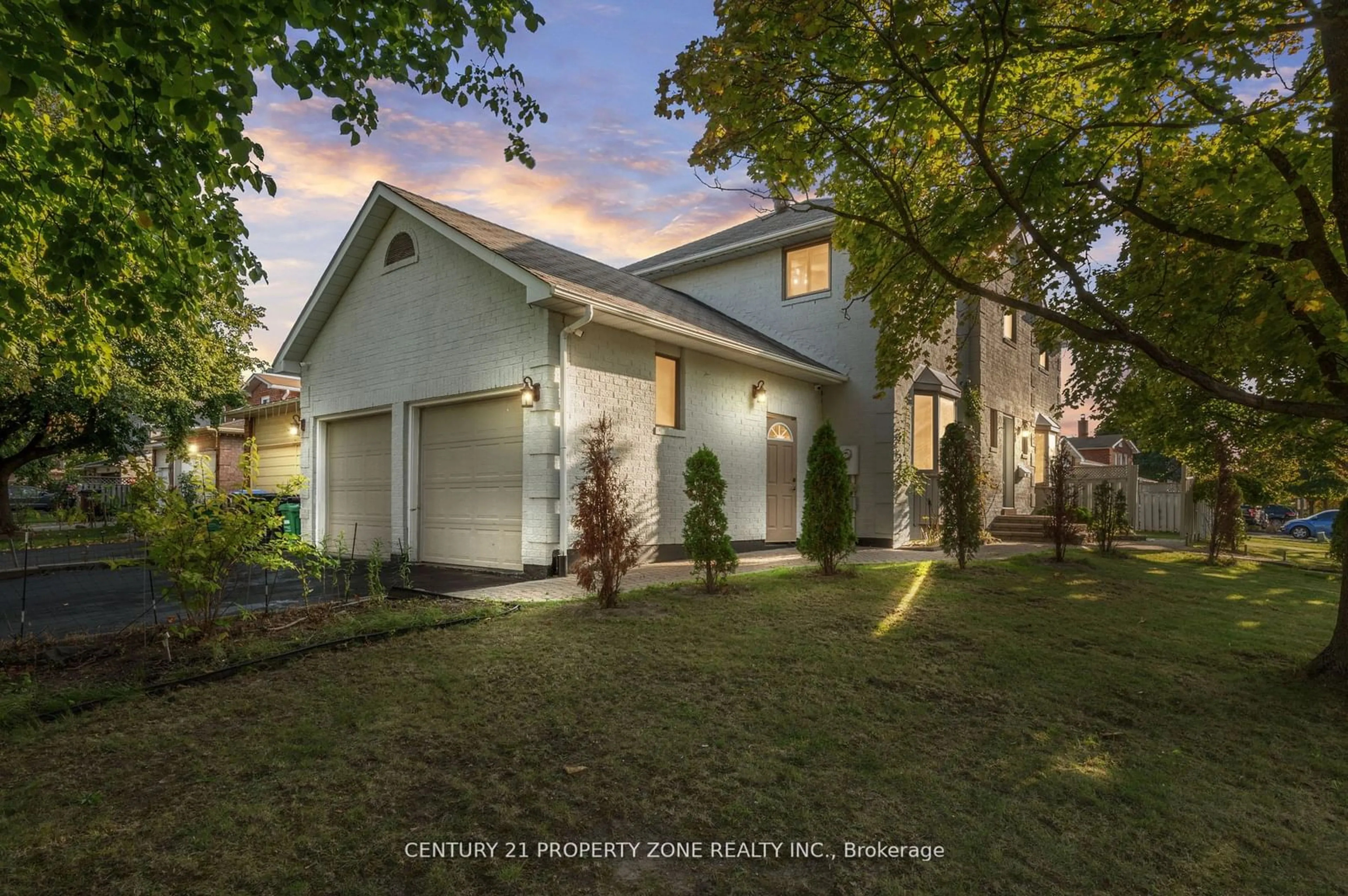 Frontside or backside of a home, the fenced backyard for 11 Corona Gate, Brampton Ontario L6Y 3N4