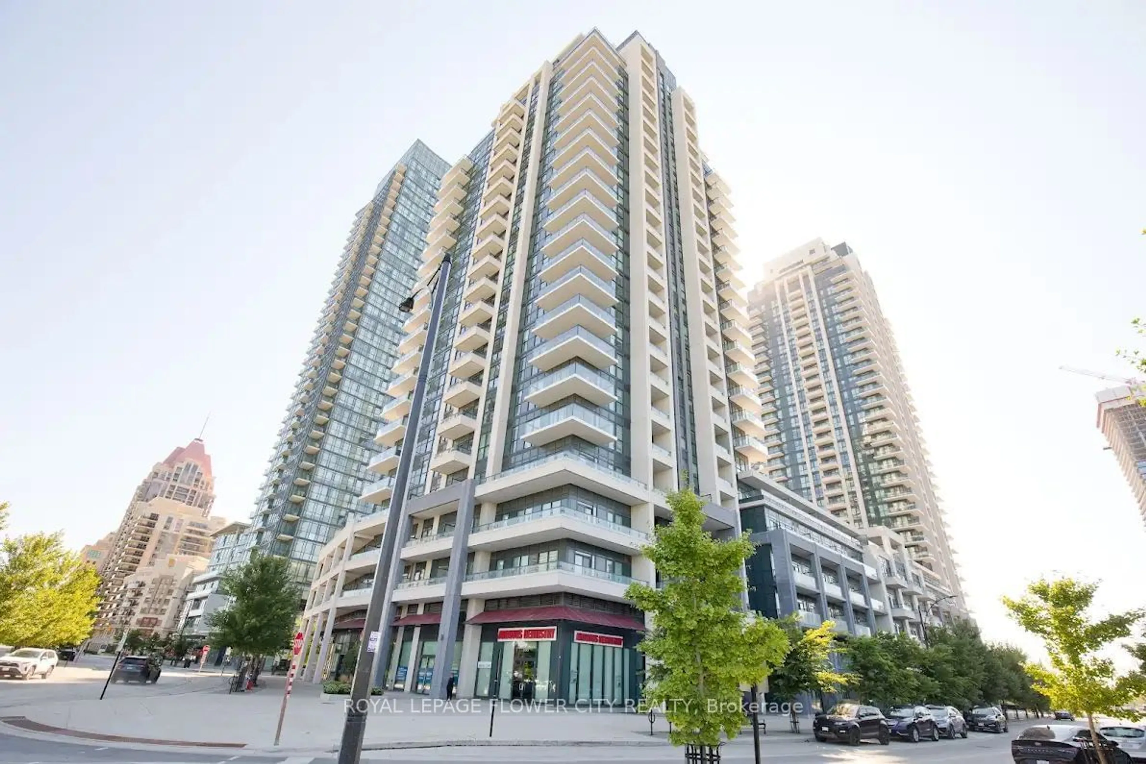 A pic from exterior of the house or condo, the view of city buildings for 4085 Parkside Village Dr #404, Mississauga Ontario L5B 0K8